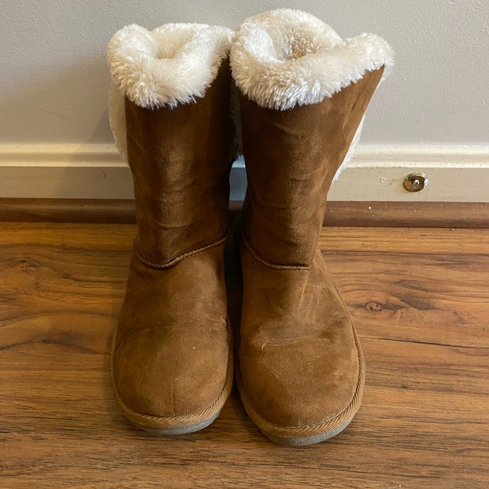 Arizona Brown Winter Boots with Cream Lining